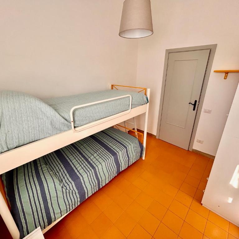quadrilo FABIOLA CON TERRAZZO, ARIA CONDIZIONATA E VICINO AL MARE - Three-Bedroom Superior Apartment - 21