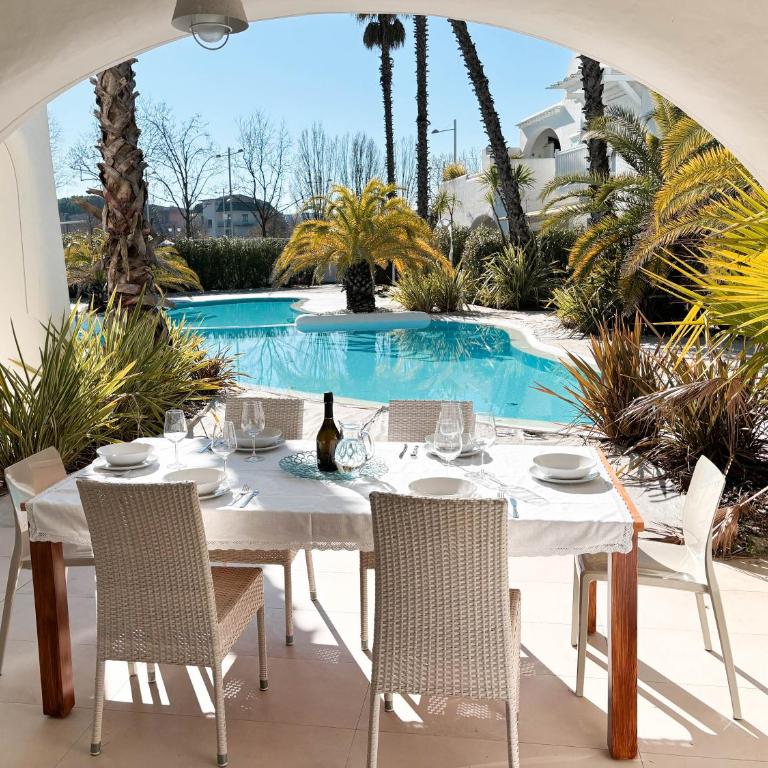 Villaggio Dei Pellicani - Appartamento con 2 Camere da Letto e Vista Piscina - 1