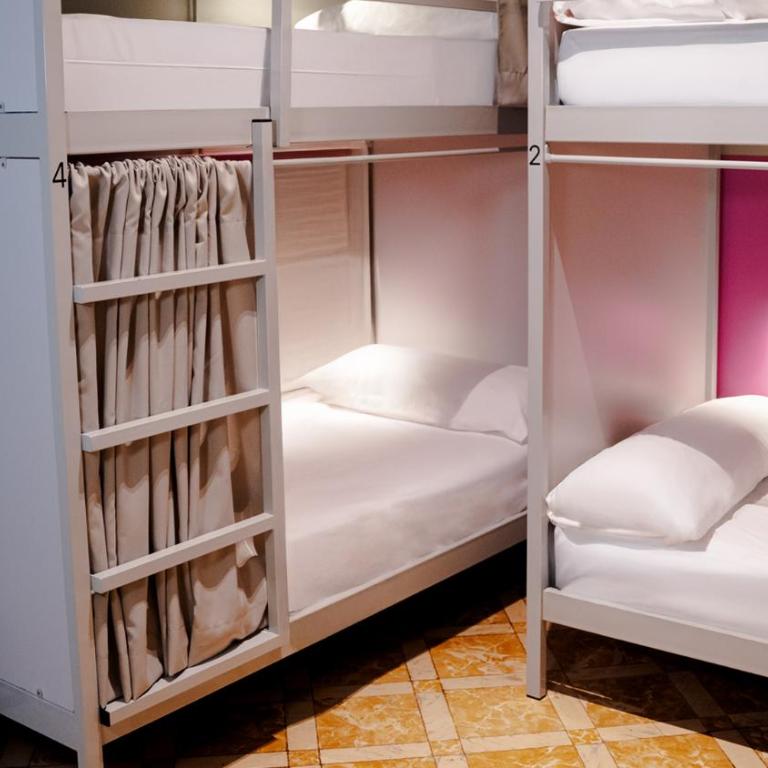 Room Casa Gracia - Bed in 4-Bed Mixed Dormitory Room - 3