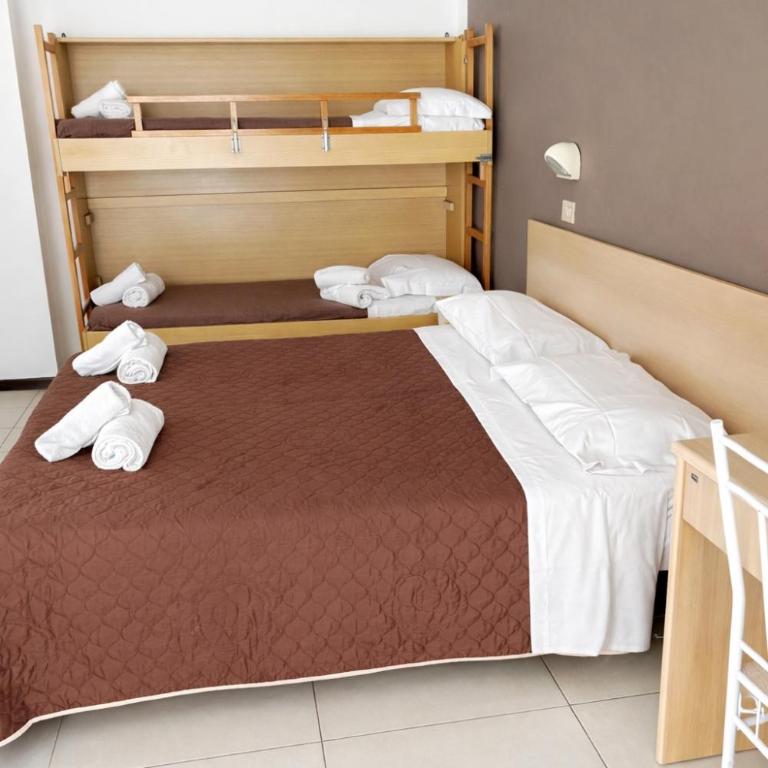 Hotel Adria Mare - Camera Quadrupla Economy - 2