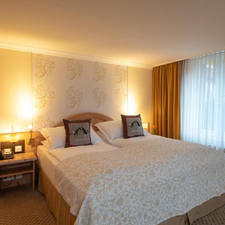 Romantik Hotel Schweizerhof - Junior Suite mit Blick auf den Eiger - 6
