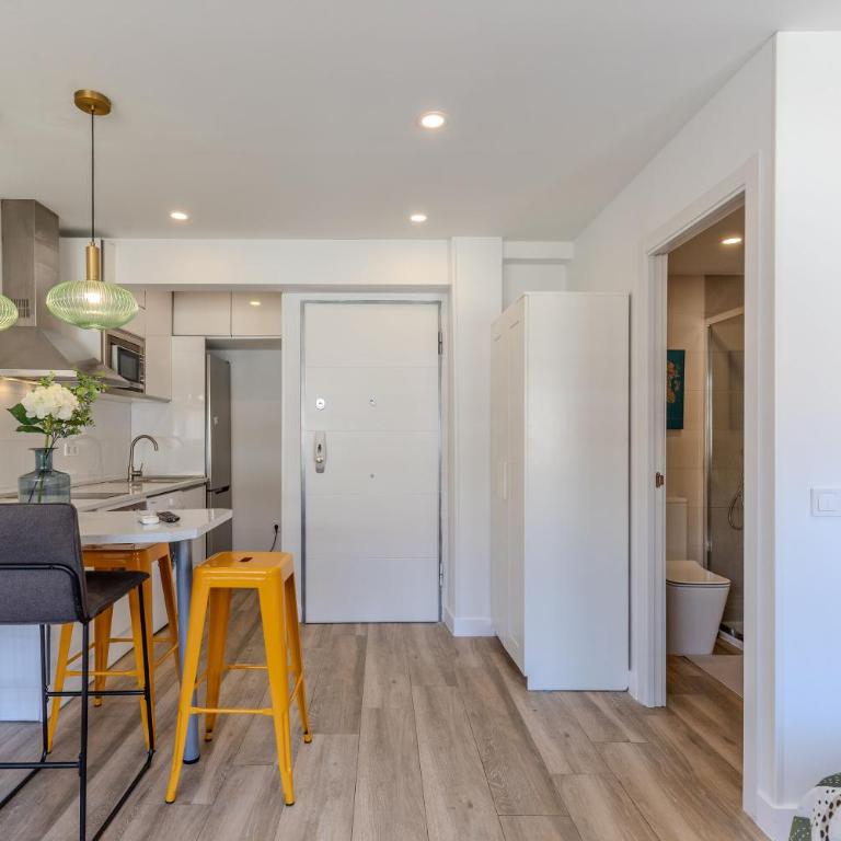 Bright and Fantastic Studio - Apartment Puerta Toledo C - One-Bedroom Apartment - 7