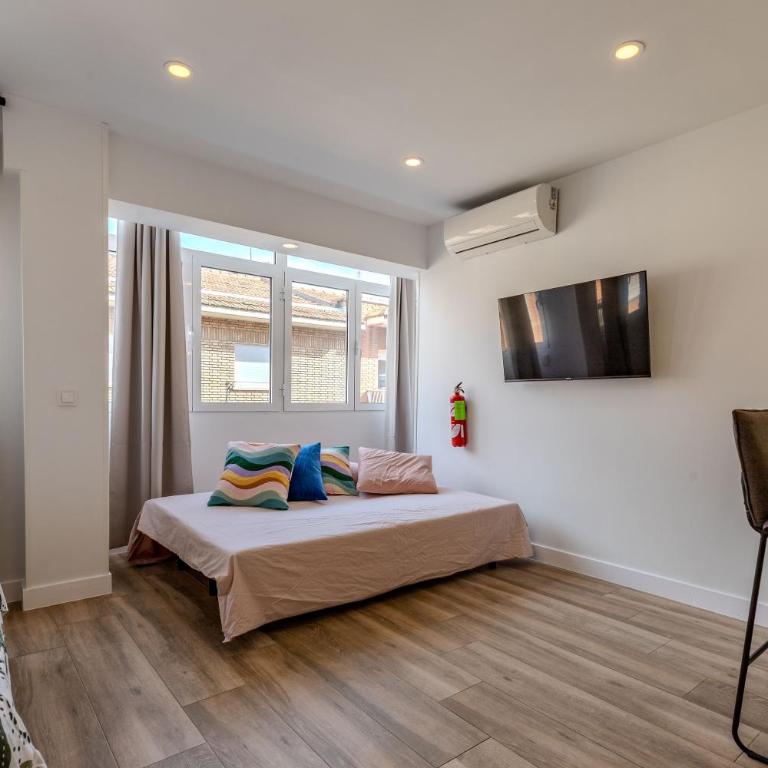 Bright and Fantastic Studio - Apartment Puerta Toledo C - One-Bedroom Apartment - 11