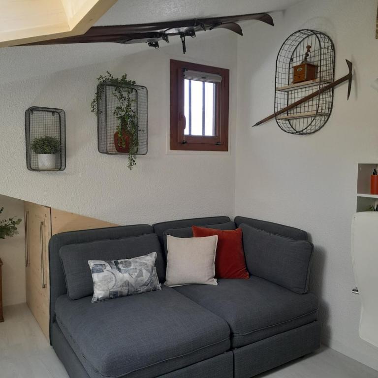 Chalet mitoyen au calme - rez-de-jardin - parking - Appartement 2 Chambres - 9
