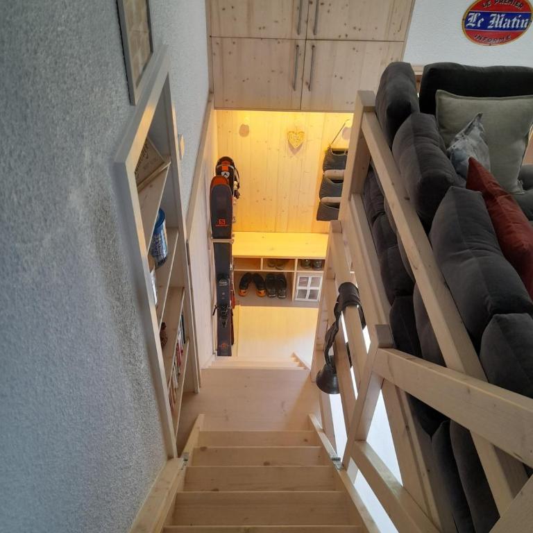 Chalet mitoyen au calme - rez-de-jardin - parking - Appartement 2 Chambres - 18