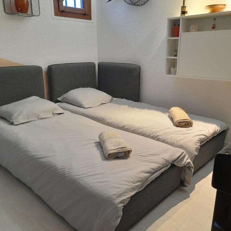 Chalet mitoyen au calme - rez-de-jardin - parking - Appartement 2 Chambres - 14