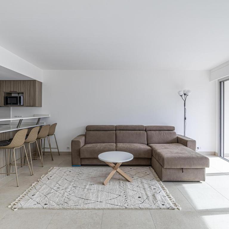 VILLA LERINS avec terrasse, haut standing et moderne - Appartement 1 Chambre avec Balcon et Vue sur la Ville - 1
