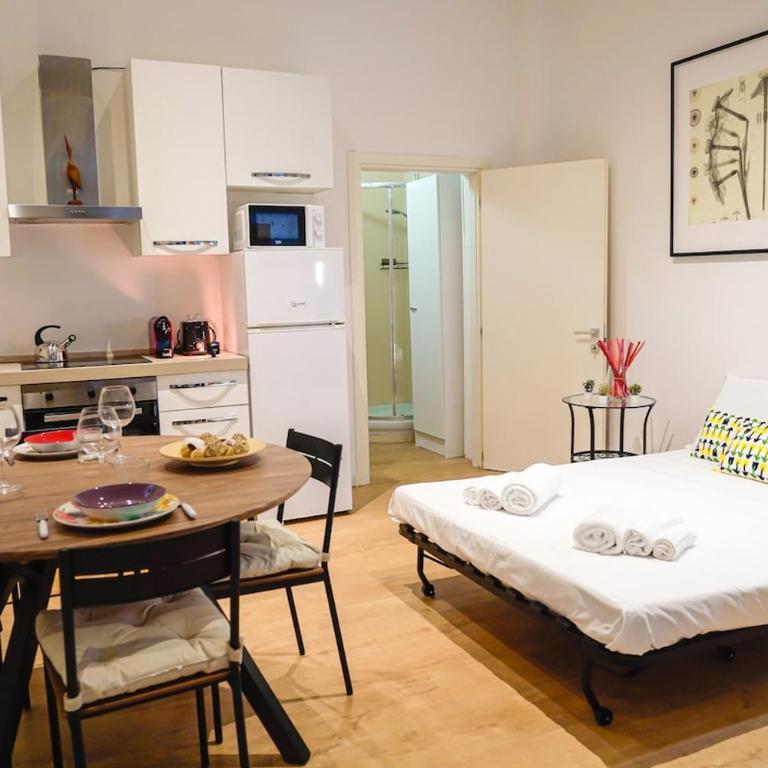 Studio Apartment Sant'Orsola Hospital - One-Bedroom Apartment - 11