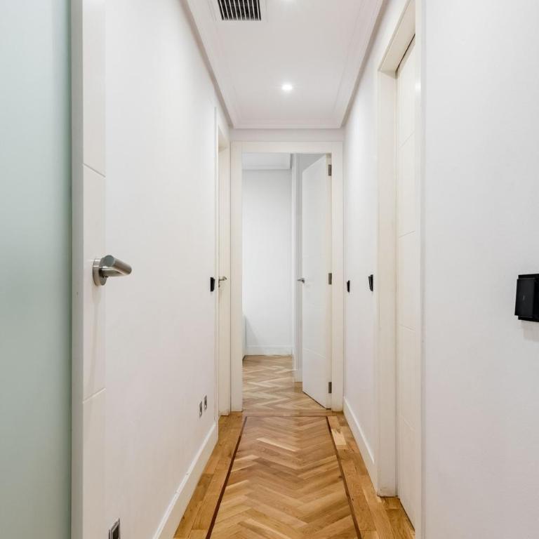 Nova City Apartment - Next to Atocha Station - Two-Bedroom Deluxe Apartment - 17