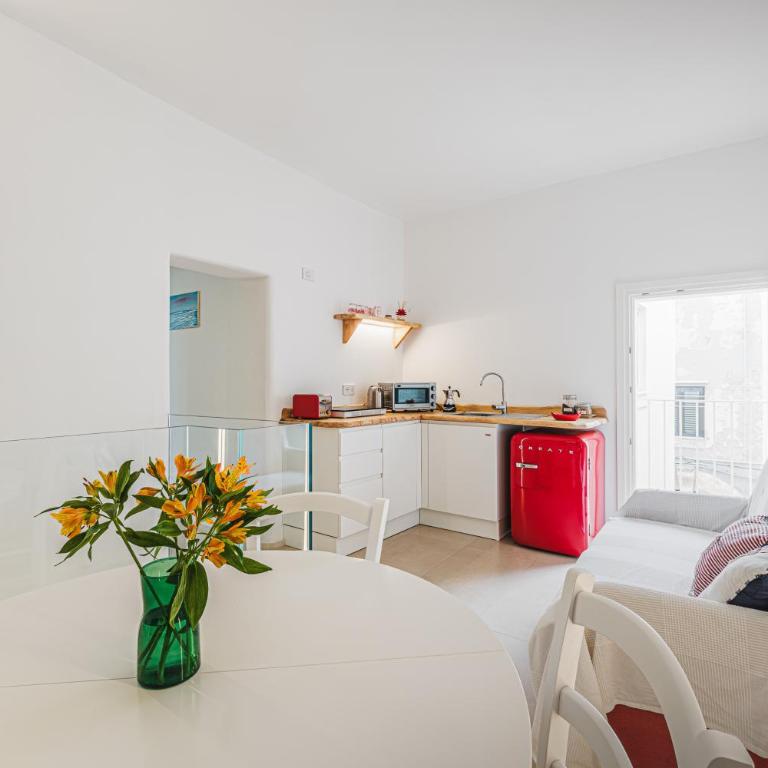 Seafront Apartments in Monopoli Old Town - Appartamento con 1 Camera da Letto, Terrazza e Vista Mare - 6