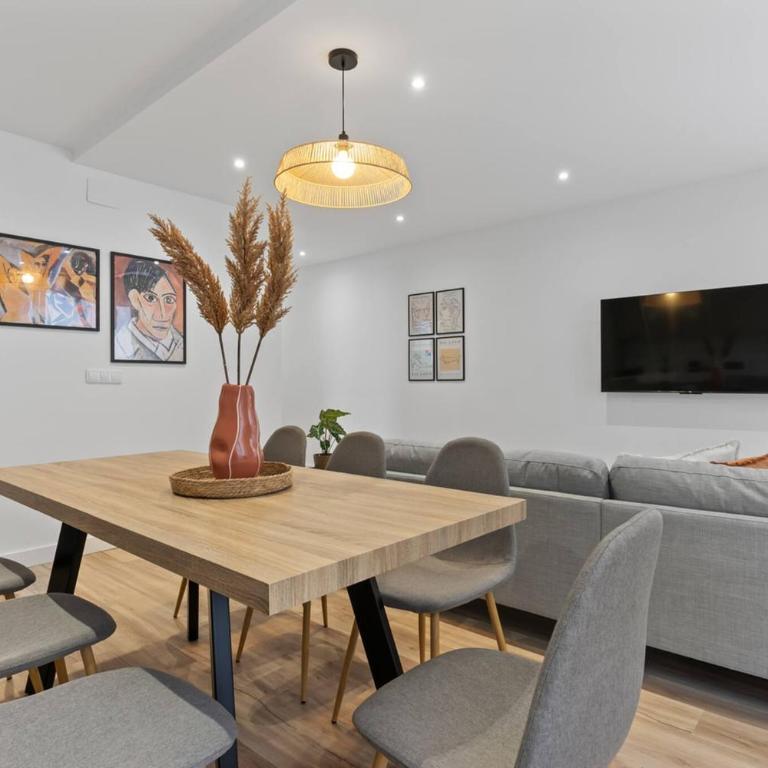 Picasso, para 6 personas, espacioso piso de diseño - Apartamento de 3 dormitorios - 25