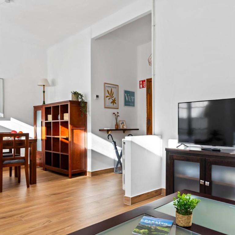 El Parchís, Menéndez Valdés - Apartamento de 2 dormitorios - 13