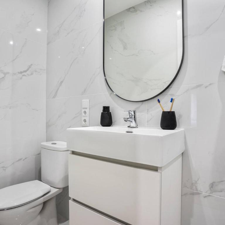 Dalí, espectacular apartamento, escritorio y WIFI - Apartamento de 3 dormitorios - 22