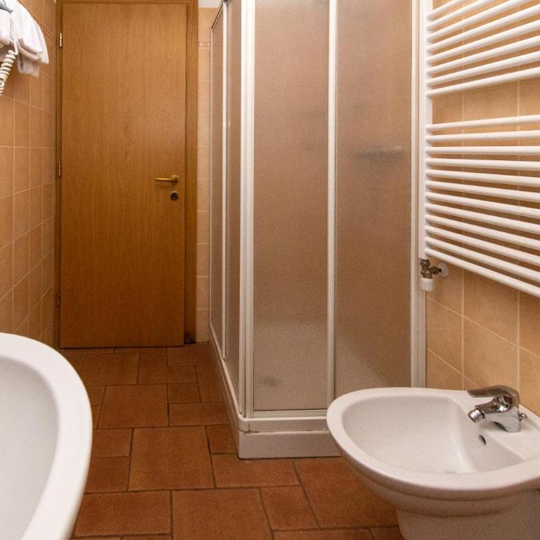 Livigno Chalets - Appartamento con 2 Camere da Letto (5 Adulti) - 12