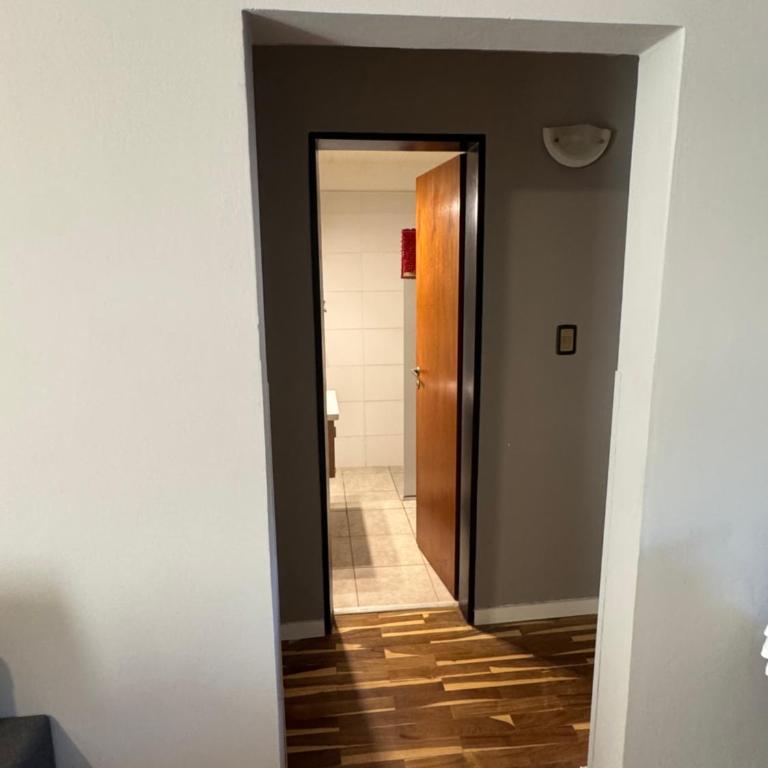 Departamento céntrico Ramallo - Two-Bedroom Apartment - 10