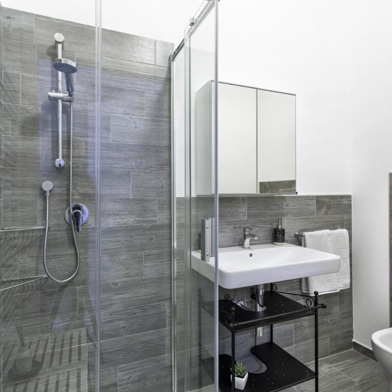 Olimpia House - Double Room with Private Bathroom - 5