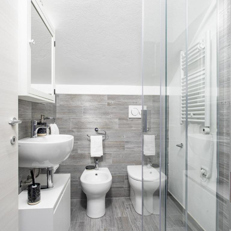 Olimpia House - Single Room with Private Bathroom - 4