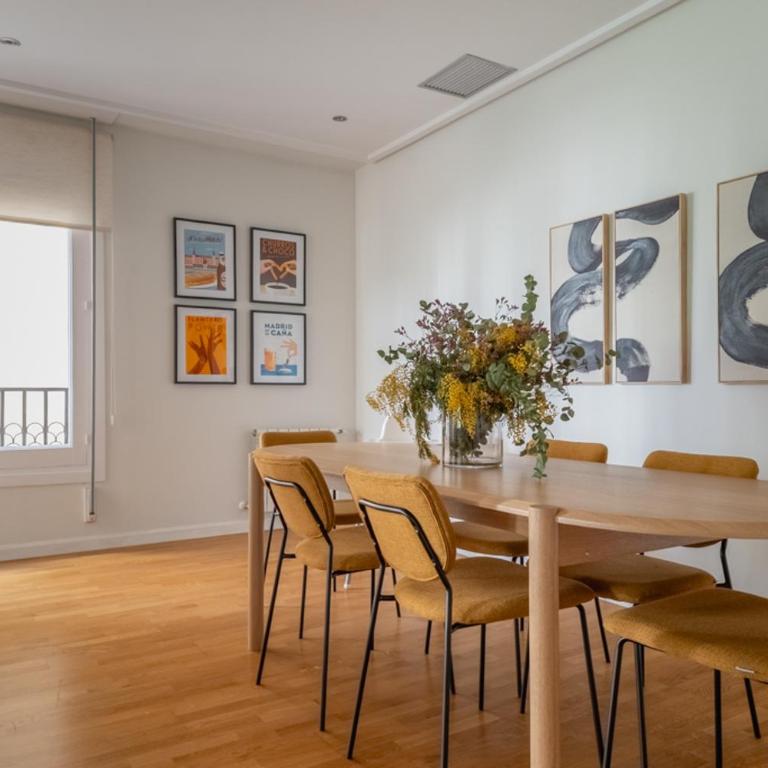 Elegant exclusive -3 Bdrs 2 Baths -Salamanca - Apartamento - 5