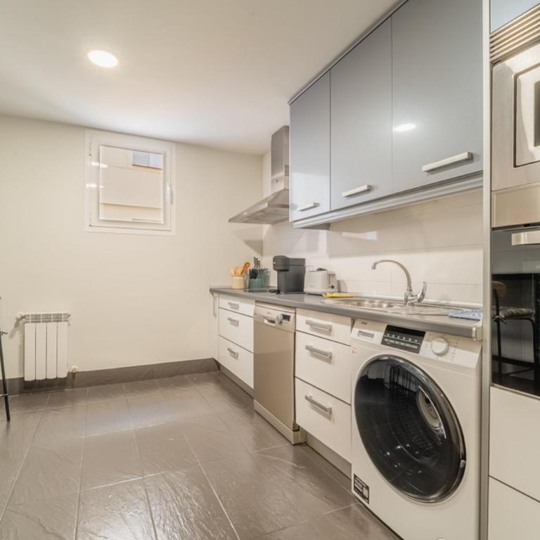 Elegant exclusive -3 Bdrs 2 Baths -Salamanca - Apartamento - 8