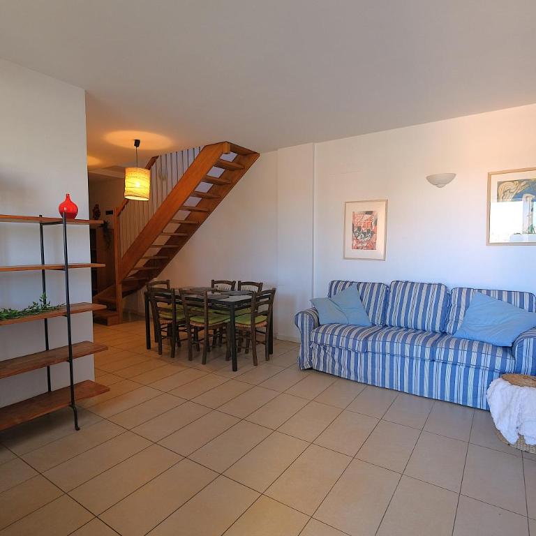 Duplex con doppi servizi Piazza Aurora - Appartamento con 2 Camere da Letto - 8