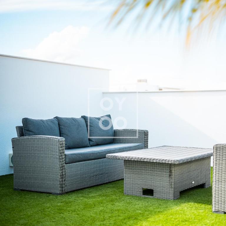 Pilar Prime Penthouse with Rooftop and Pool by OYOOSTAYS - Premium Apartment mit 3 Schlafzimmern und Balkon - 14