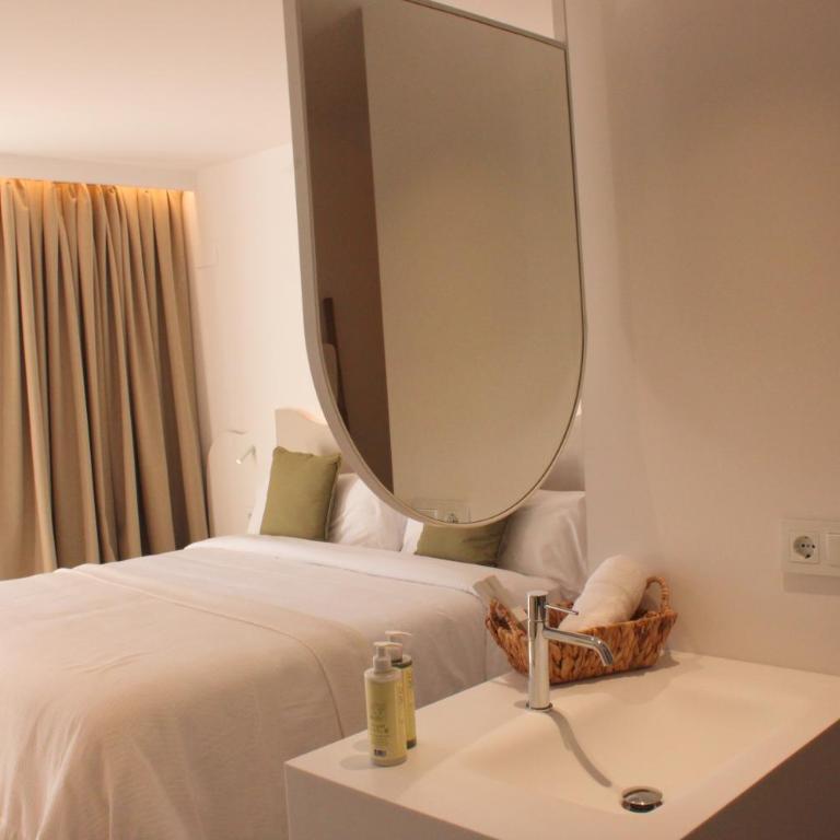 Tesoro Mediterranean Boutique Suites - Habitación Doble con balcón y vistas al mar - 1