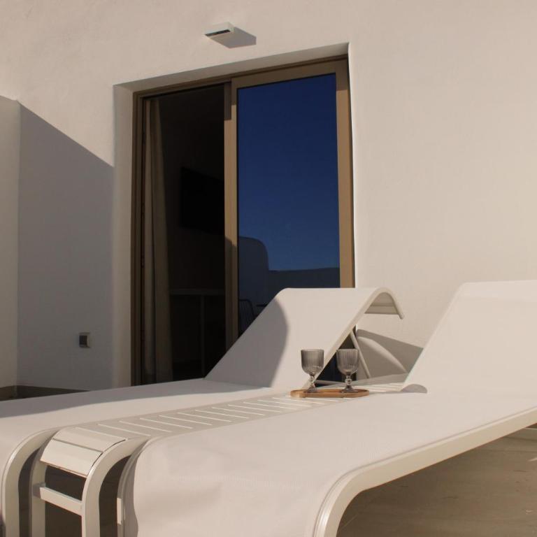 Tesoro Mediterranean Boutique Suites - Habitación Doble Deluxe con balcón y vistas al mar - 3