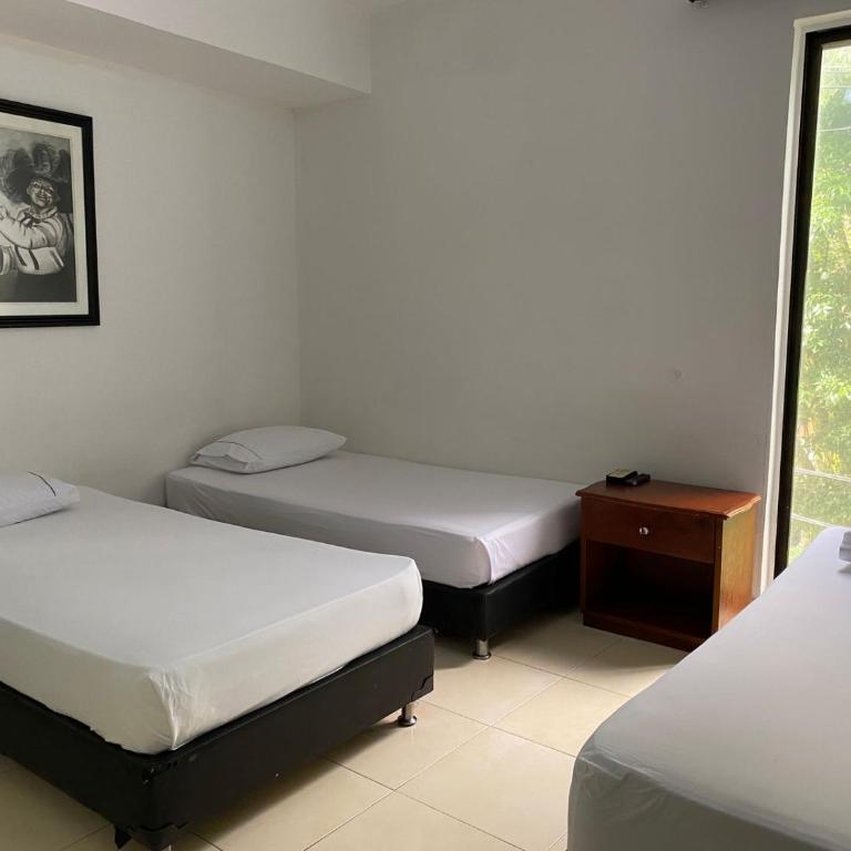 Hotel Laureles 70 Medellín - Habitación Triple - 6