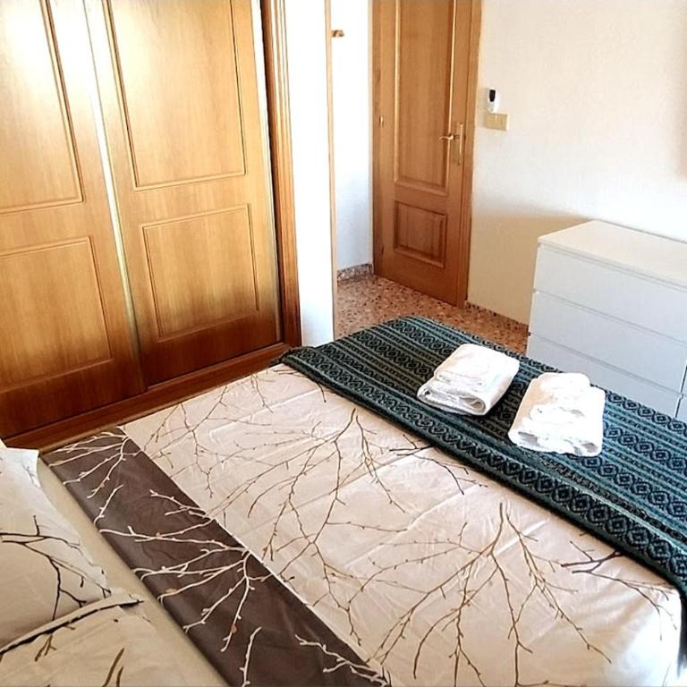 Apartamento a 3 min de la playa con aire acondicionado y parking - Apartamento Estándar de 4 dormitorios - 4