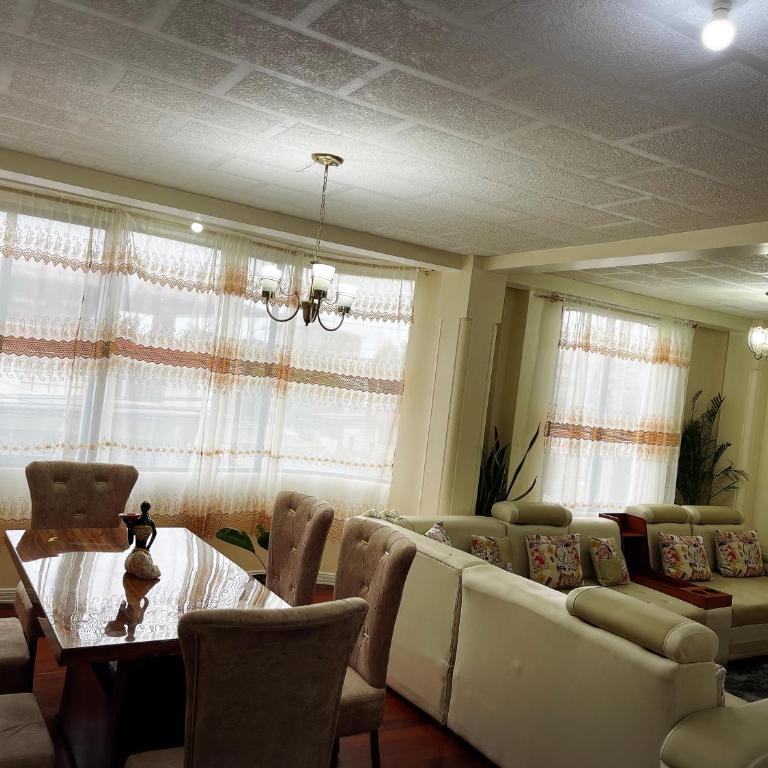 House with access to tourist places in Puyo - Apartment - 46