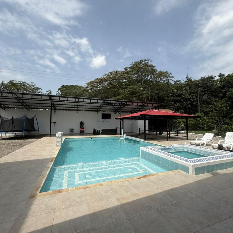 HERMOSA CASA QUINTA EN APIAY Meta - Room #1583160801 - 10