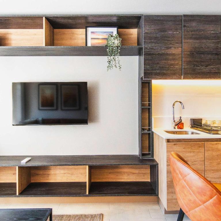 HOM I WiFi, AA, Gym, Parking, 2D2B - Apartment - 13