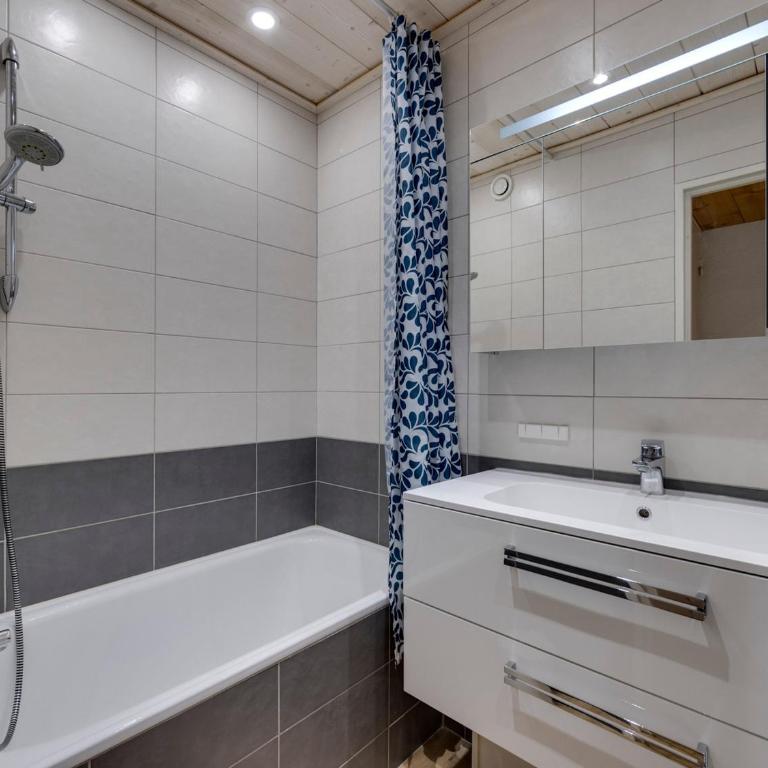 Appartement rénové 2 pièces, proche pistes, balcon - FR-1-502-575 - Apartment - 7