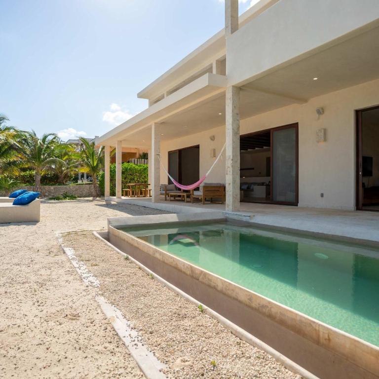 Blanca Beach House - 3BR - Eco-friendly Retreat - Vacation Home - 2