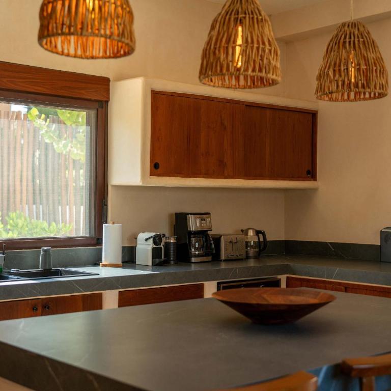 Blanca Beach House - 3BR - Eco-friendly Retreat - Vacation Home - 18
