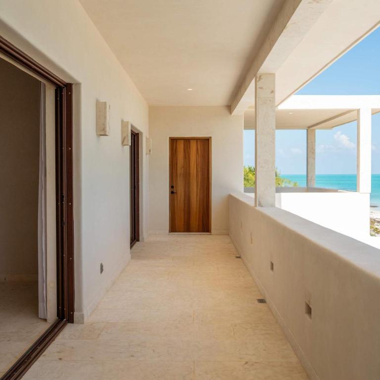Blanca Beach House - 3BR - Eco-friendly Retreat - Vacation Home - 24