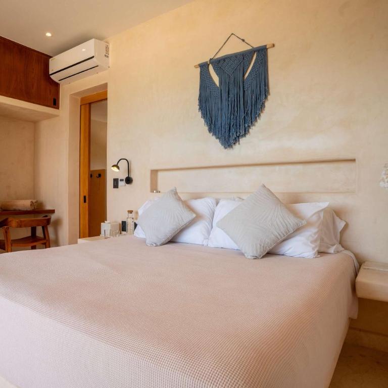 Blanca Beach House - 3BR - Eco-friendly Retreat - Vacation Home - 41