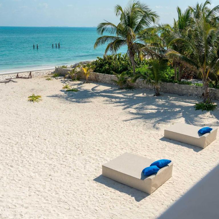 Blanca Beach House - 3BR - Eco-friendly Retreat - Vacation Home - 46