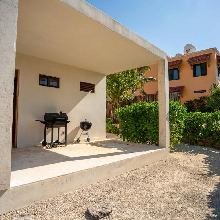 Blanca Beach House - 3BR - Eco-friendly Retreat - Vacation Home - 55