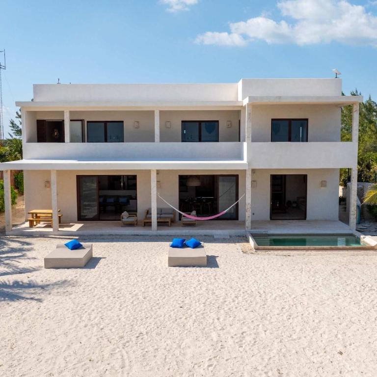 Blanca Beach House - 3BR - Eco-friendly Retreat - Vacation Home - 58