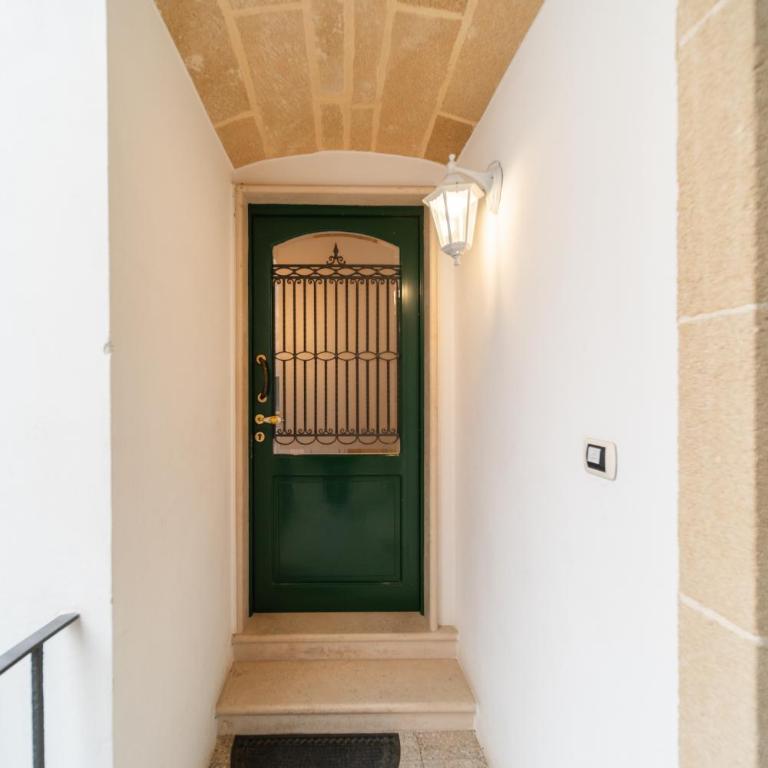 Palazzo Antica Gallipoli - One-Bedroom Apartment with Balcony and Sea View - 5