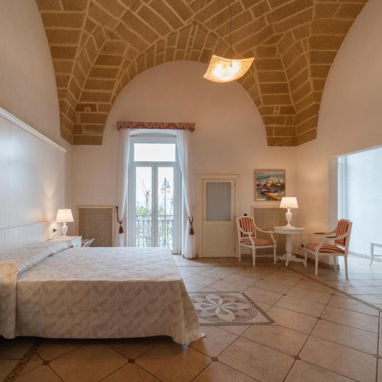 Palazzo Antica Gallipoli - One-Bedroom Apartment with Balcony and Sea View - 1