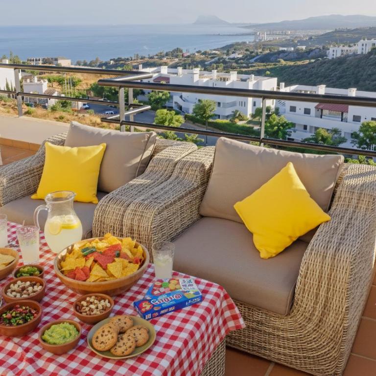 Blue Ark, villa vue mer avec piscine, idéale en famille face à Gibraltar - Villa de 3 dormitorios - 1