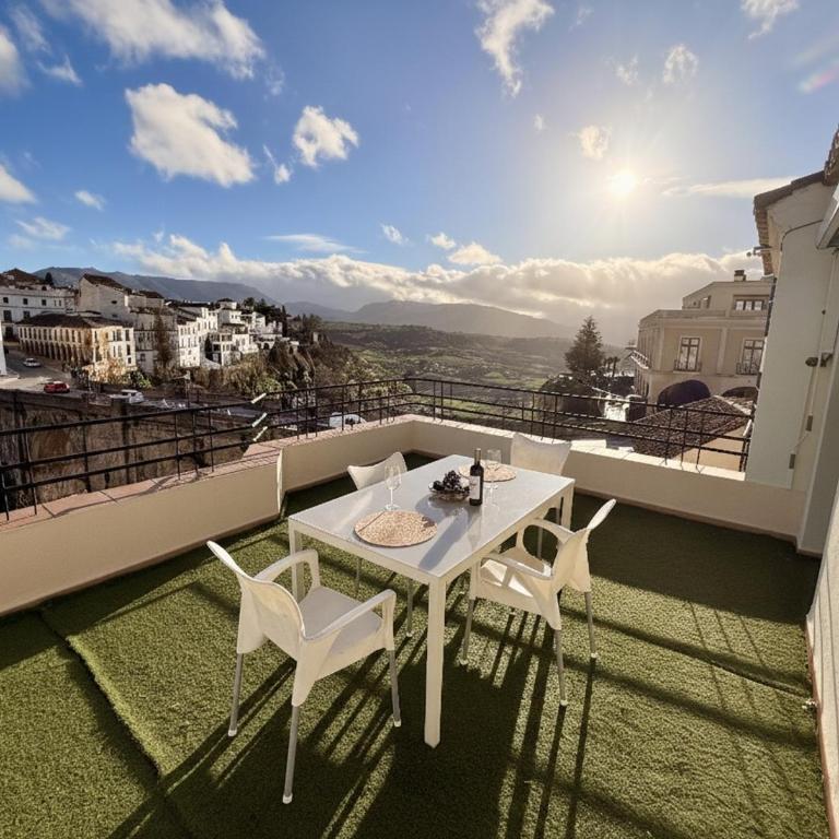 Gran Terraza 360º, Tajo Suite Garmam - Apartamento de 2 dormitorios - 8