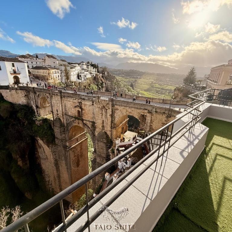 Gran Terraza 360º, Tajo Suite Garmam - Apartamento de 2 dormitorios - 1