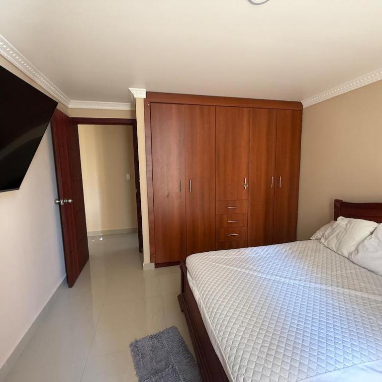 Departamento en Playa Murciélago y Mall del Pacífico - One-Bedroom Apartment - 4