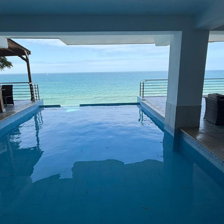Departamento en Playa Murciélago y Mall del Pacífico - One-Bedroom Apartment - 1