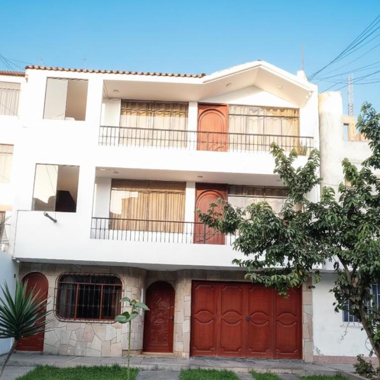 Studio with kitchen and Bathroom Near The Airport - Studio with Terrace - 33