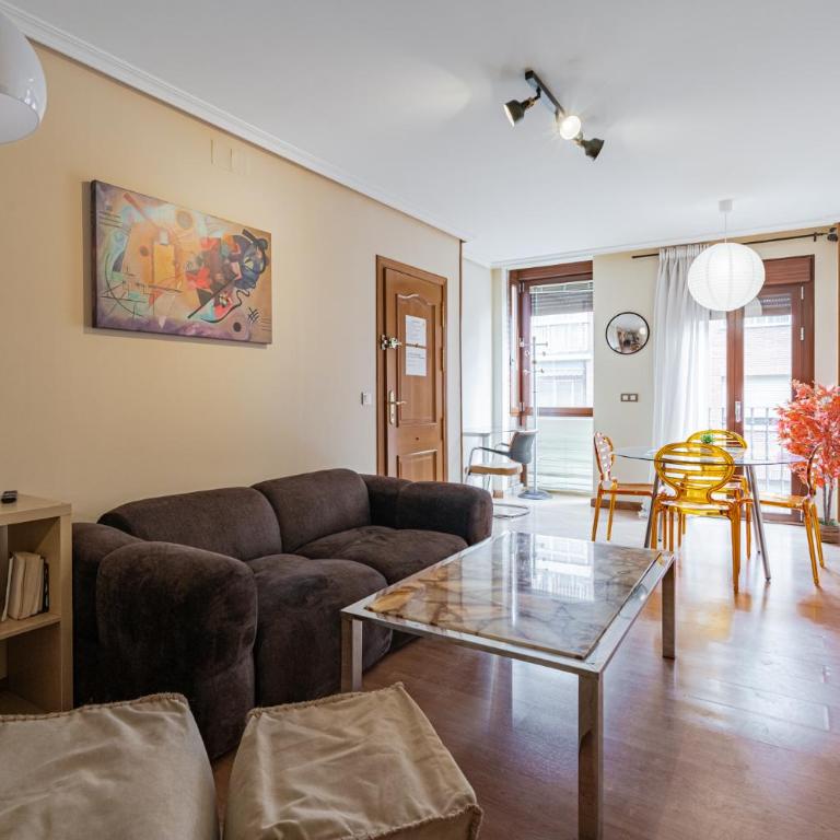 Tranquilo, céntrico y luminoso - Two-Bedroom Apartment - 4