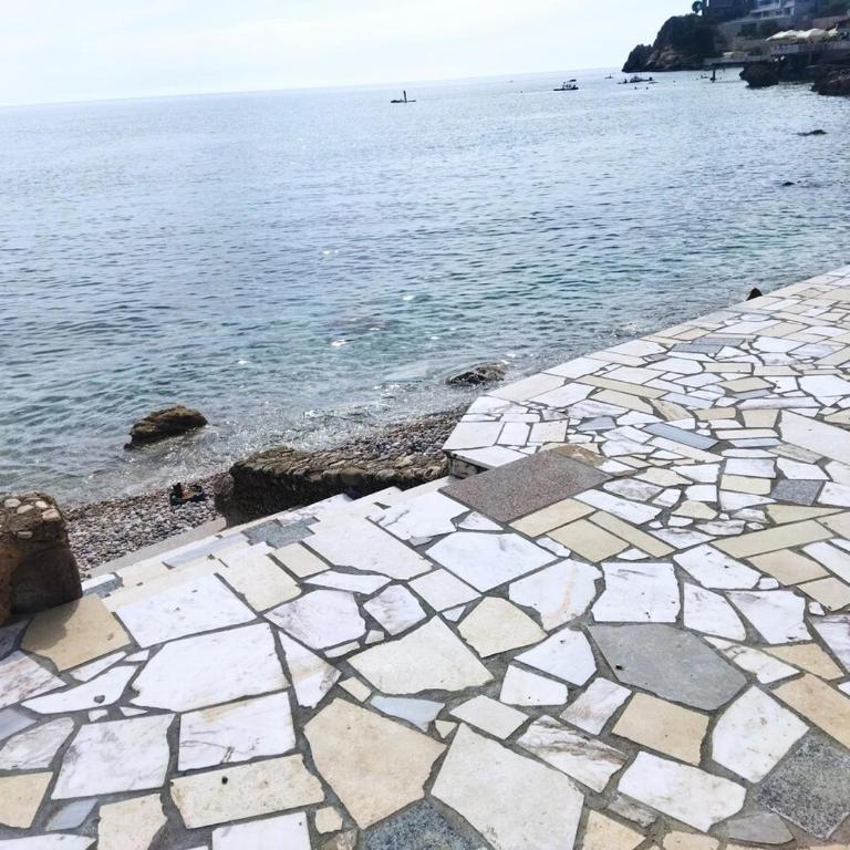 Beach House Kruče - Apartman sa 2 Spavaće Sobe, Balkonom i Pogledom na More - 26